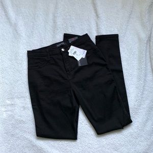 NWT Fashion Nova Jeans